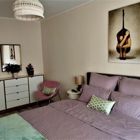 Апартаменты Central Lala Apartament Брашов Экстерьер фото